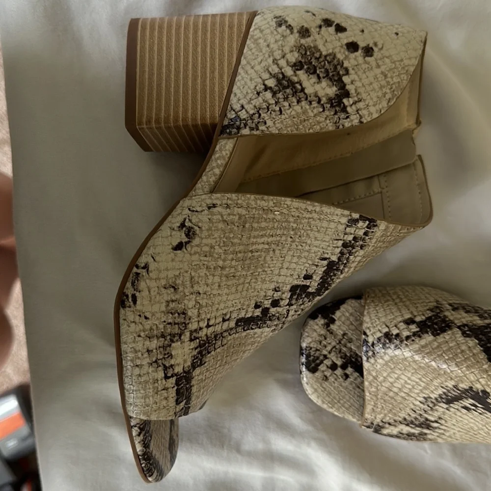 Booties - Picture 3 of 4